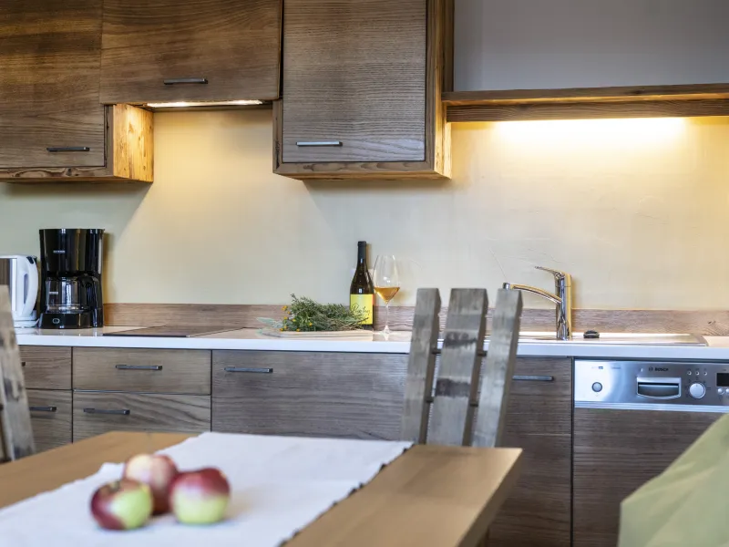 Ferienwohnung Dissertorihof Kaltern Weißburgunder Küche 