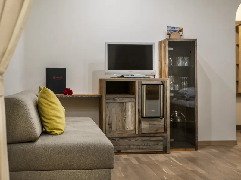Ferienwohnung Dissertorihof Kaltern Weißburgunder Wohnzimmer