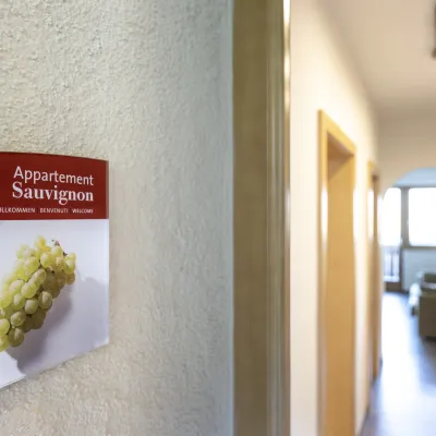 Ferienwohnung Dissertorihof Kaltern Sauvignon Eingangsbereich