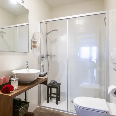 Ferienwohnung Dissertorihof Kaltern Vernatsch Badezimmer