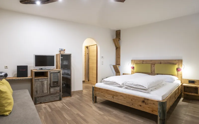 Dissertorihof holiday apartment in Caldaro Pinot Grigio bedroom